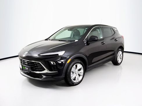 Used 2025 Buick Encore GX Preferred FWD image 3