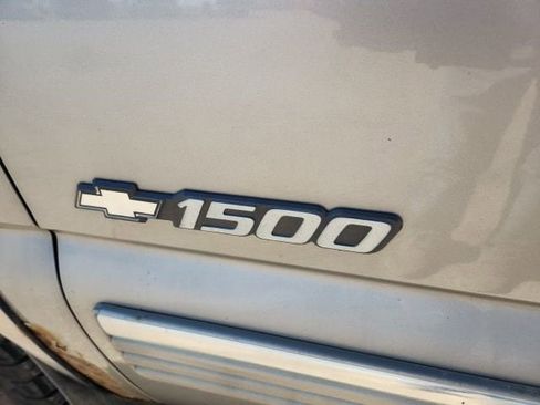 Used 2002 Chevrolet Silverado 1500 LS w/ Off-Road Pkg AWD/4WD image 29