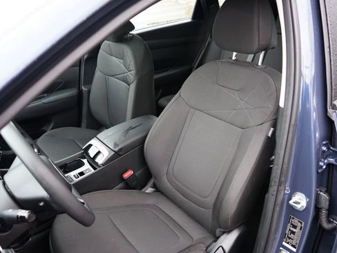 Used 2025 Hyundai Tucson SE image 17