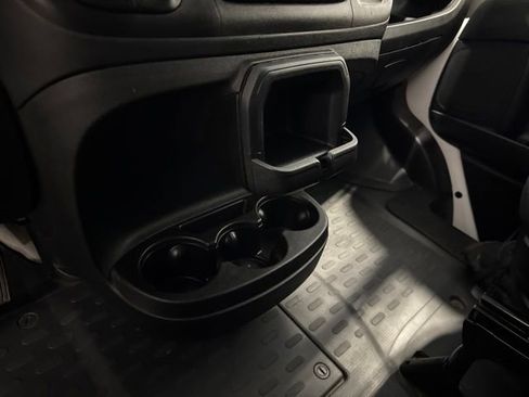 Used 2025 RAM ProMaster 2500 w/ Convenience Group FWD image 13
