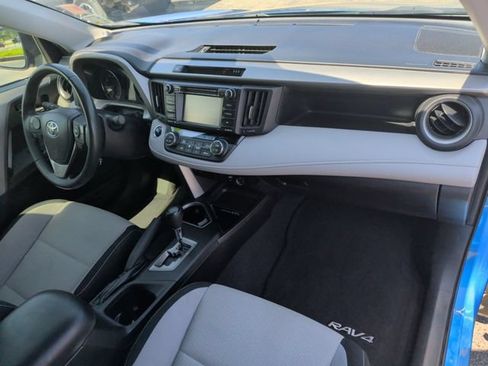 Used 2017 Toyota RAV4 XLE FWD image 18