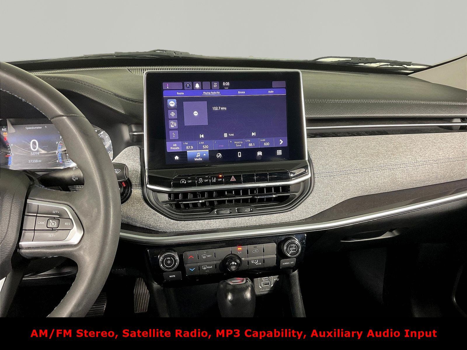Used 2022 Jeep Compass Latitude FWD image 9