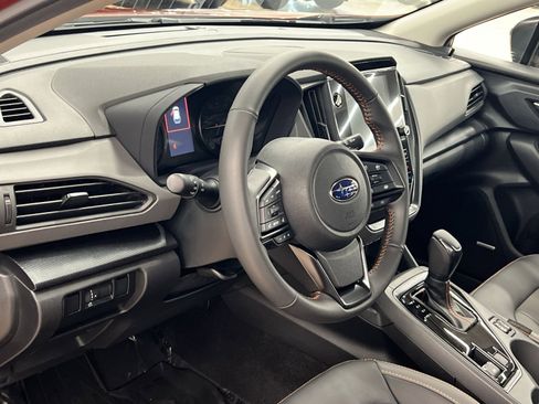 Used 2025 Subaru Crosstrek 2.5i Limited w/ Crosstrek Mirror Package image 14