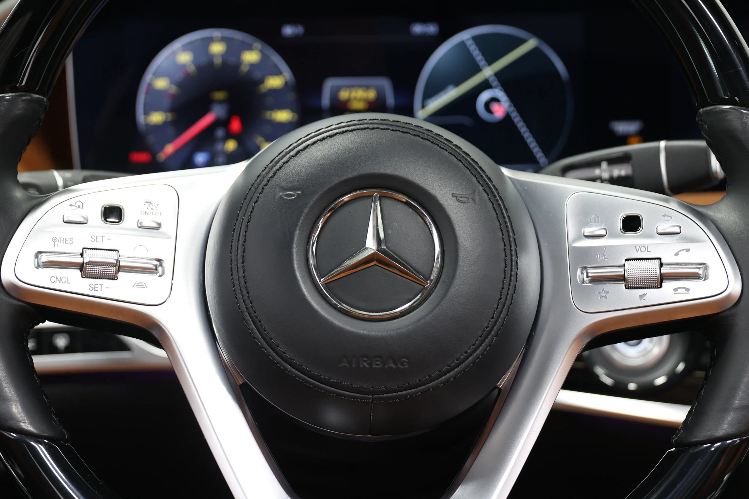 Used 2019 Mercedes-Benz Maybach S 560 4MATIC image 28