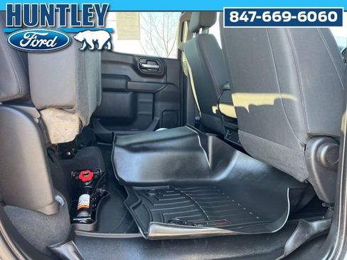 Used 2019 Chevrolet Silverado 1500 Custom Trail Boss w/ Custom Convenience Package image 11