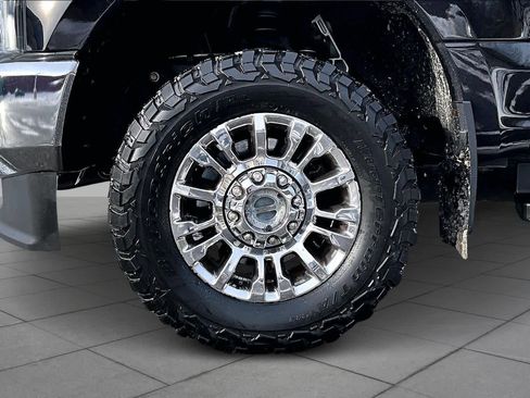 Used 2020 Ford F250 XLT w/ XLT Premium Package image 10