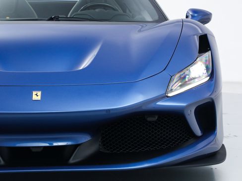 Certified 2023 Ferrari F8 Tributo RWD image 15