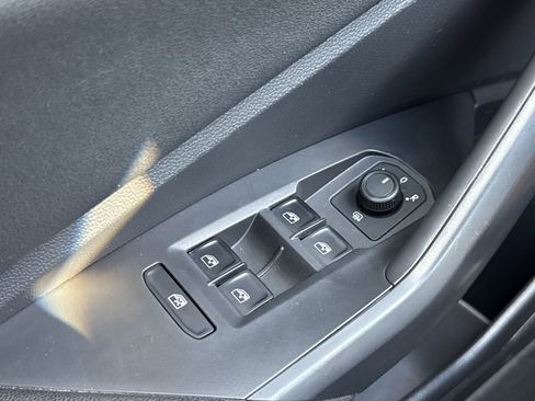 Used 2019 Volkswagen Jetta S FWD image 20