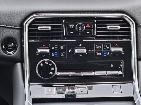 New 2025 Nissan Armada Platinum image 21