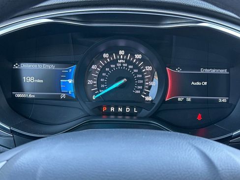 Used 2020 Ford Fusion SE FWD image 22