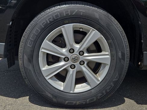 Used 2013 Toyota Highlander SE AWD/4WD image 9