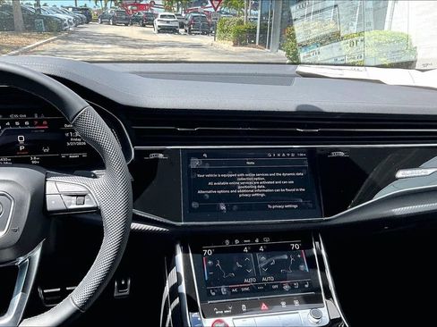 New 2026 Audi SQ8 Premium Plus image 20