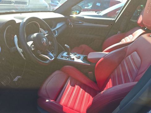Used 2024 Alfa Romeo Stelvio Veloce AWD/4WD image 4