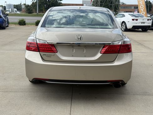 Used 2015 Honda Accord EX-L image 6