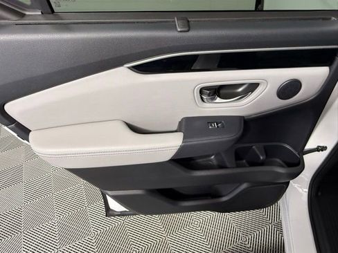 Used 2023 Honda Pilot EX-L image 34