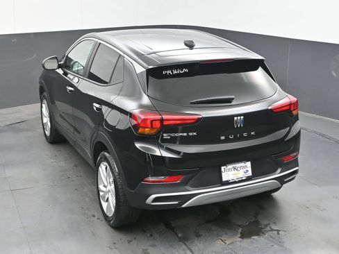 Used 2025 Buick Encore GX Preferred AWD/4WD image 33