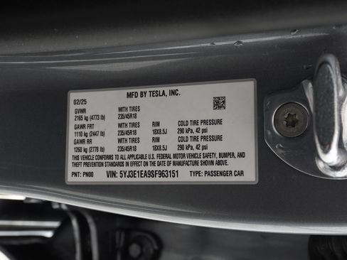 Used 2025 Tesla Model 3 Long Range image 43