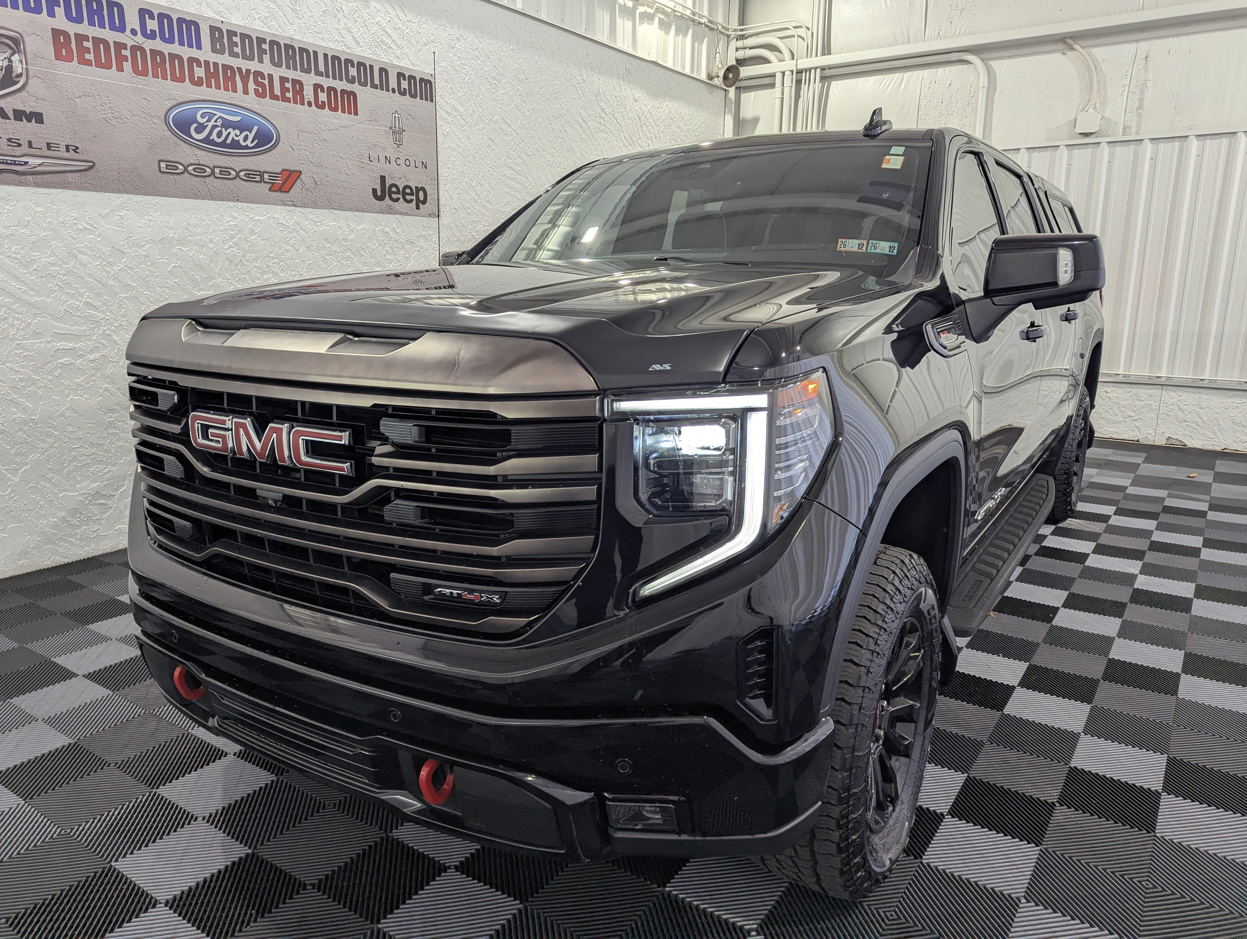 Used 2022 GMC Sierra 1500 AT4X AWD/4WD image 3