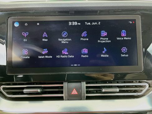 Used 2022 Kia Niro EX w/ Cold Weather Package FWD image 18