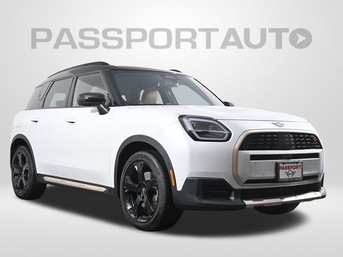 Certified 2025 MINI Cooper Countryman S image 3