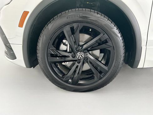 Used 2024 Volkswagen Tiguan SE R-Line FWD image 28