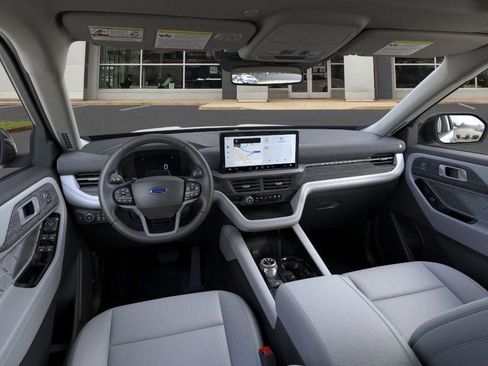 New 2026 Ford Explorer Platinum w/ LUX Leather Package image 9