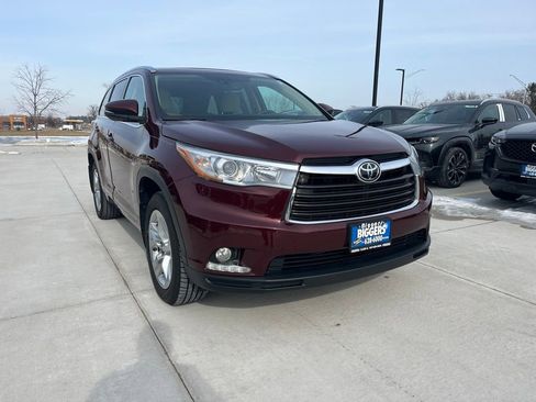 Used 2015 Toyota Highlander Limited image 2