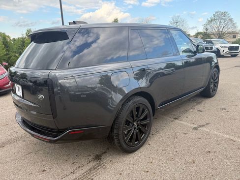 Used 2023 Land Rover Range Rover Long Wheelbase SE AWD/4WD image 5