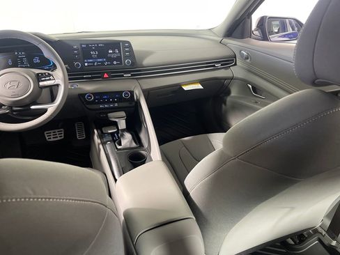 New 2026 Hyundai Elantra Sport image 17