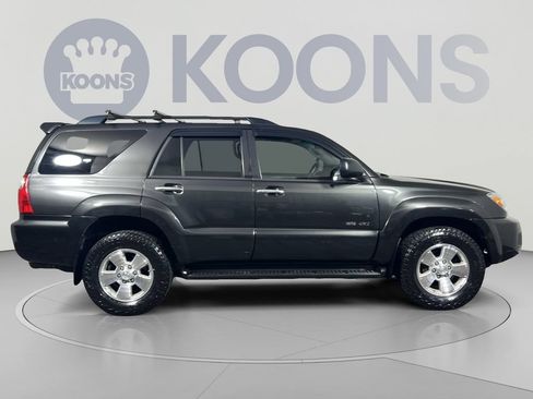 Used 2006 Toyota 4Runner SR5 AWD/4WD image 8