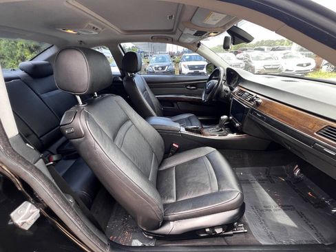 Used 2011 BMW 328i xDrive Coupe AWD/4WD image 13