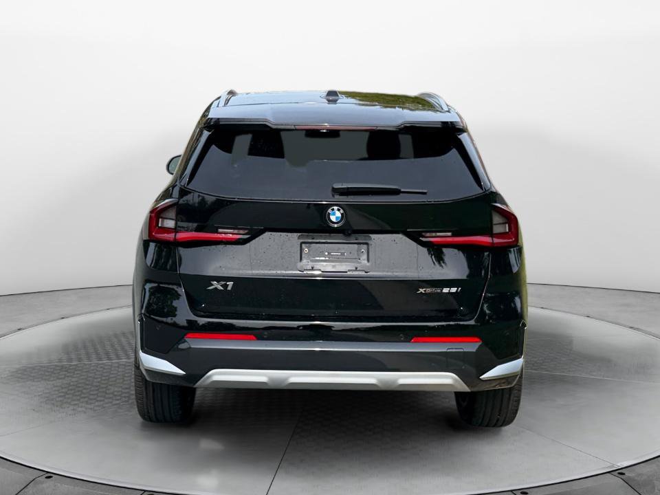 New 2027 BMW X1 xDrive28i w/ Technology Package AWD/4WD image 6