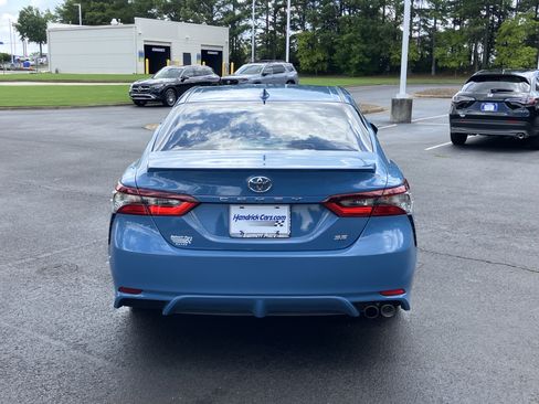 Used 2023 Toyota Camry SE FWD image 9