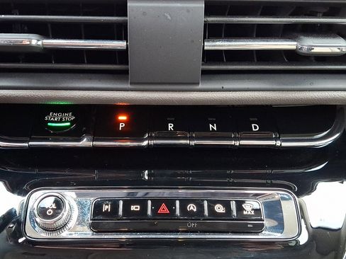 Used 2023 Lincoln Corsair AWD image 14
