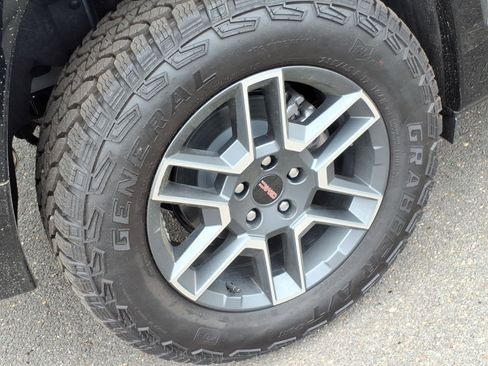 New 2026 GMC Terrain AT4 w/ Convenience Package III image 7