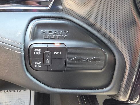 Used 2024 RAM 2500 Limited AWD/4WD image 31