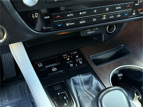 Used 2020 Lexus RX 350 AWD w/ Premium Package image 21