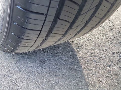 Certified 2023 Chevrolet Bolt LT image 32