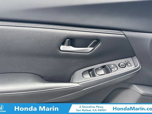 Used 2024 Nissan Sentra SV FWD image 13