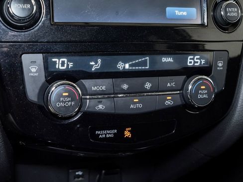 Used 2014 Nissan Rogue SL w/ SL Premium Package AWD/4WD image 19