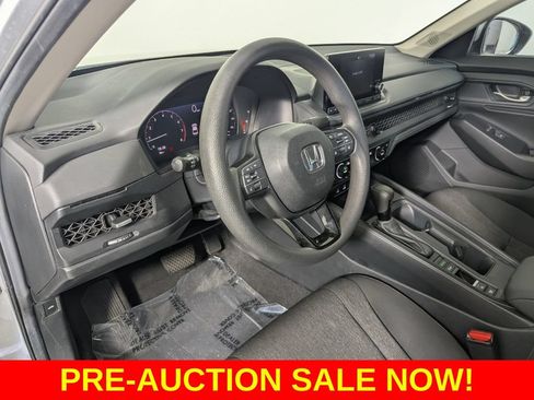 Used 2024 Honda Accord EX image 10