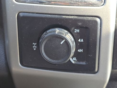 Used 2015 Ford F150 Lariat w/ Equipment Group 502A Luxury image 24