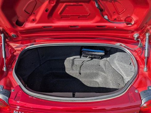 Used 2020 MAZDA MX-5 Miata Grand Touring RWD image 6
