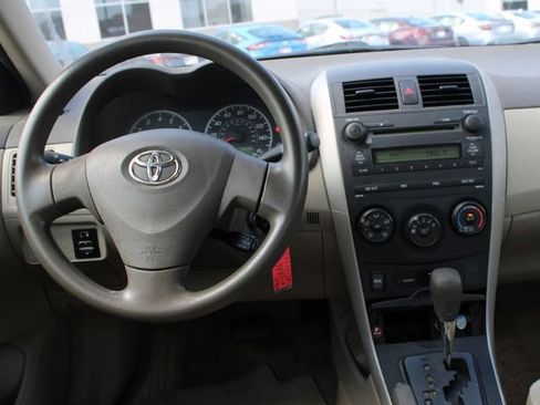 Used 2009 Toyota Corolla LE w/ All Weather Guard Pkg FWD image 10