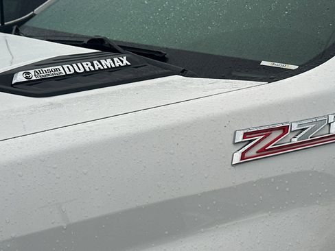 Used 2024 Chevrolet Silverado 2500 LT image 6