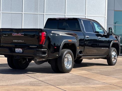 Used 2024 GMC Sierra 3500 Denali w/ Denali Reserve Package AWD/4WD image 4