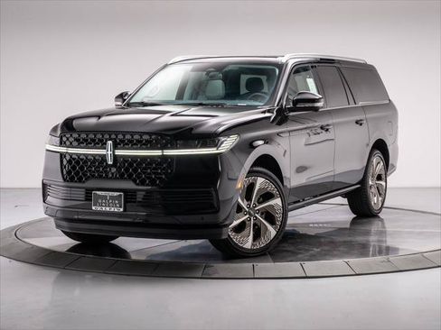 New 2026 Lincoln Navigator L Black Label AWD/4WD image 1
