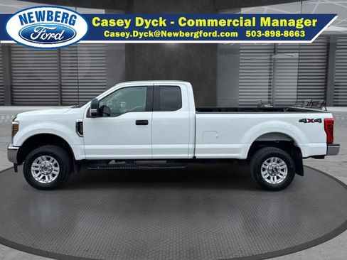 Used 2019 Ford F350 XLT w/ Camper Package AWD/4WD image 8