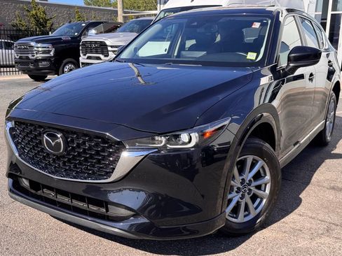 Used 2025 MAZDA CX-5 AWD 2.5 S w/ Preferred Package image 3