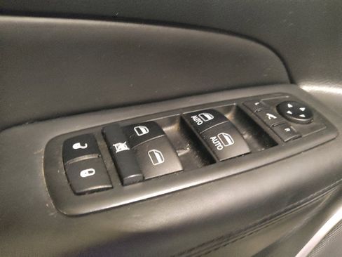Used 2018 Jeep Grand Cherokee High Altitude AWD/4WD image 27